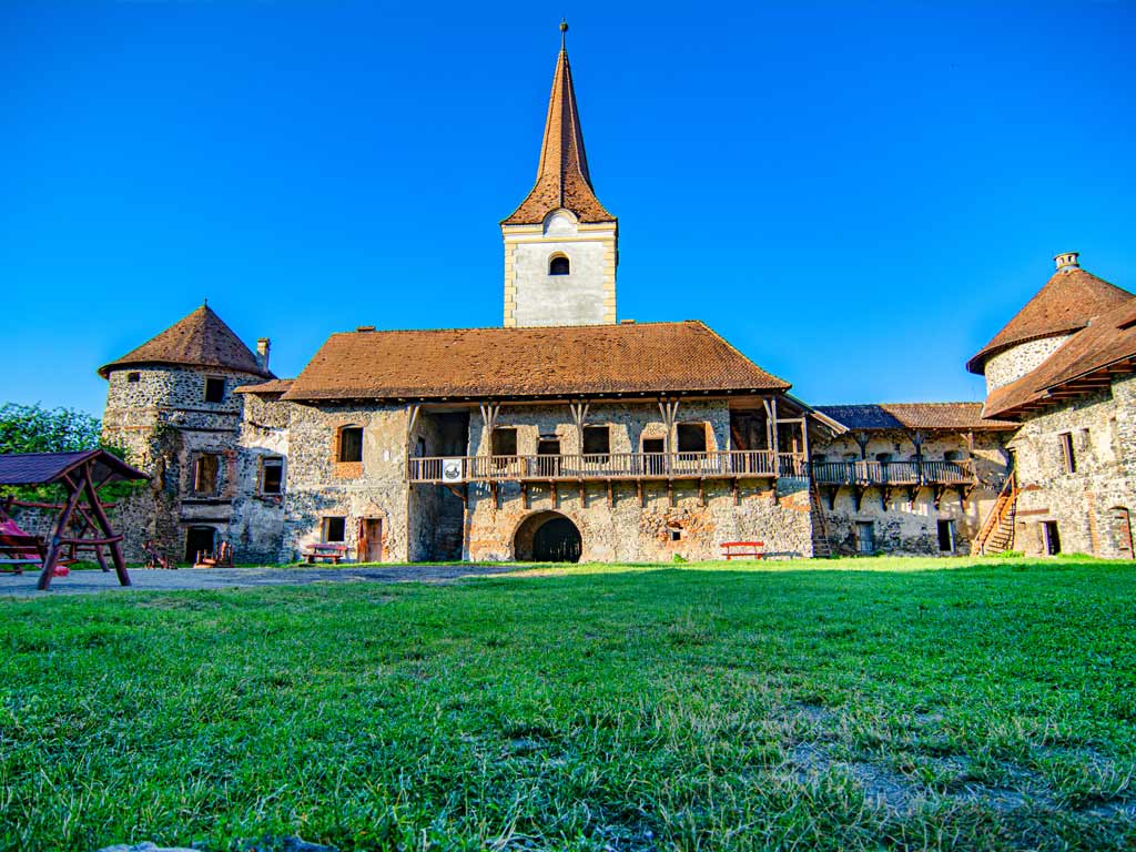 castelul_sukosd_bethlen003